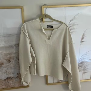 Super comfy detailed sweater